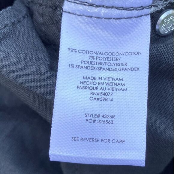 Cabi 5th Avenue Jean High Waisted Flare - Black - Size: 8 - NWOT - Picture 8 of 9